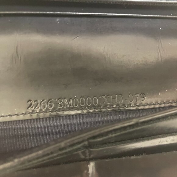 FENDI Black Leather Wallet w/Embossed Logo on Outside - Picture 9 of 16